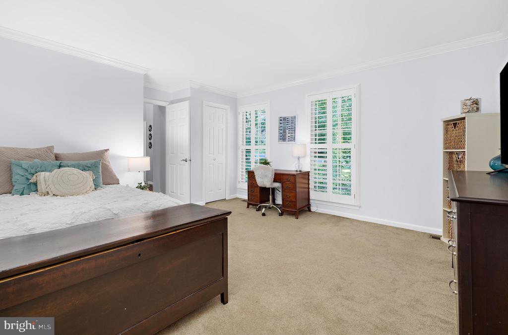 21 OLD STURBRIDGE ROAD