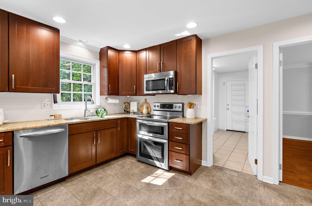 21 OLD STURBRIDGE ROAD