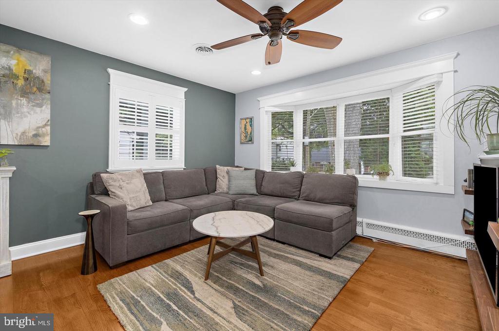 228 DEWEY DRIVE