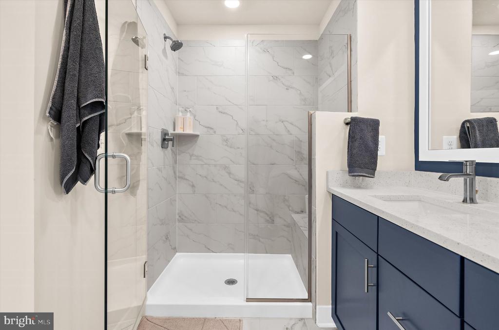 208 ANASTA TERRACE