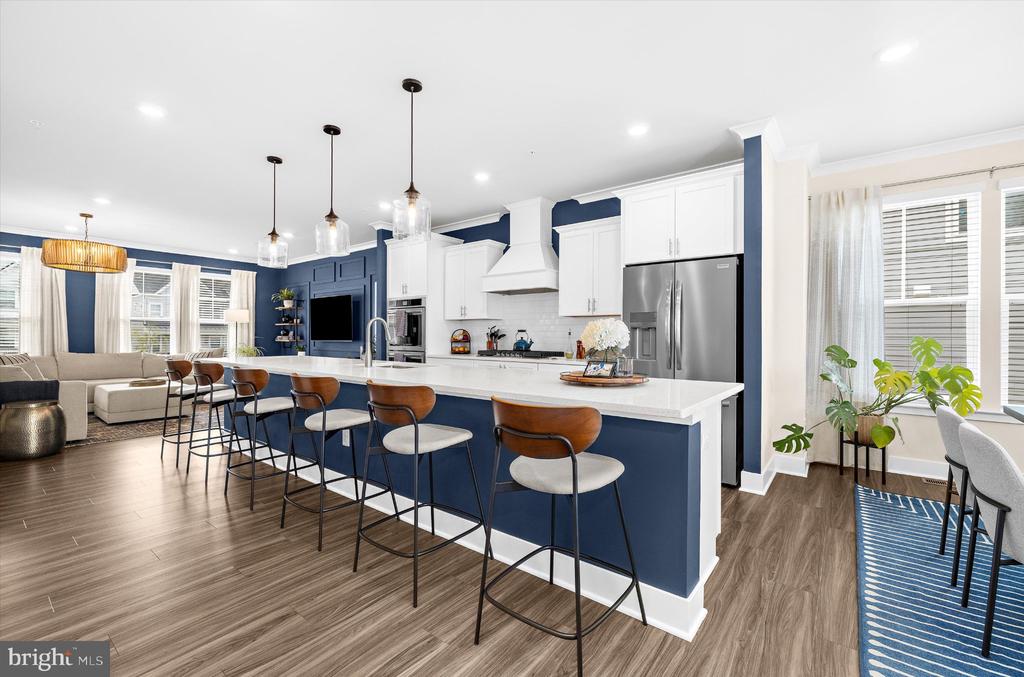 208 ANASTA TERRACE