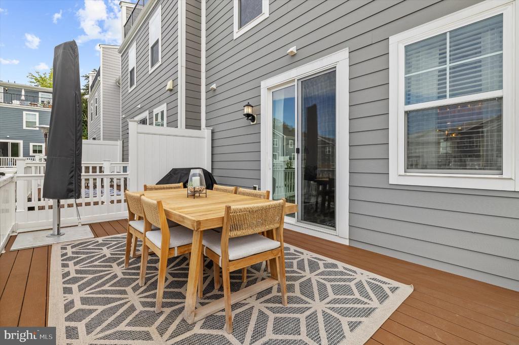 208 ANASTA TERRACE