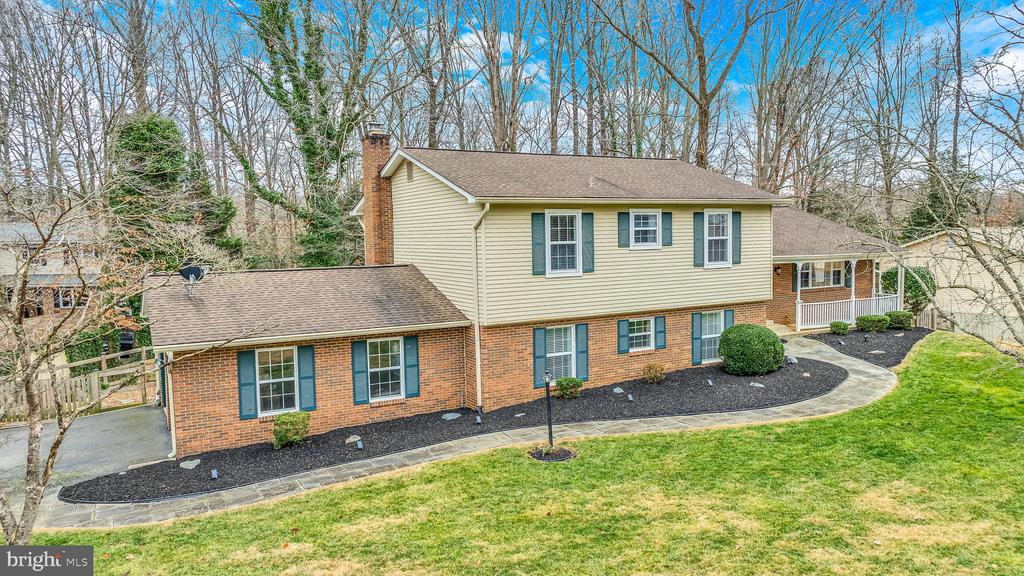 9811 Empire Ct