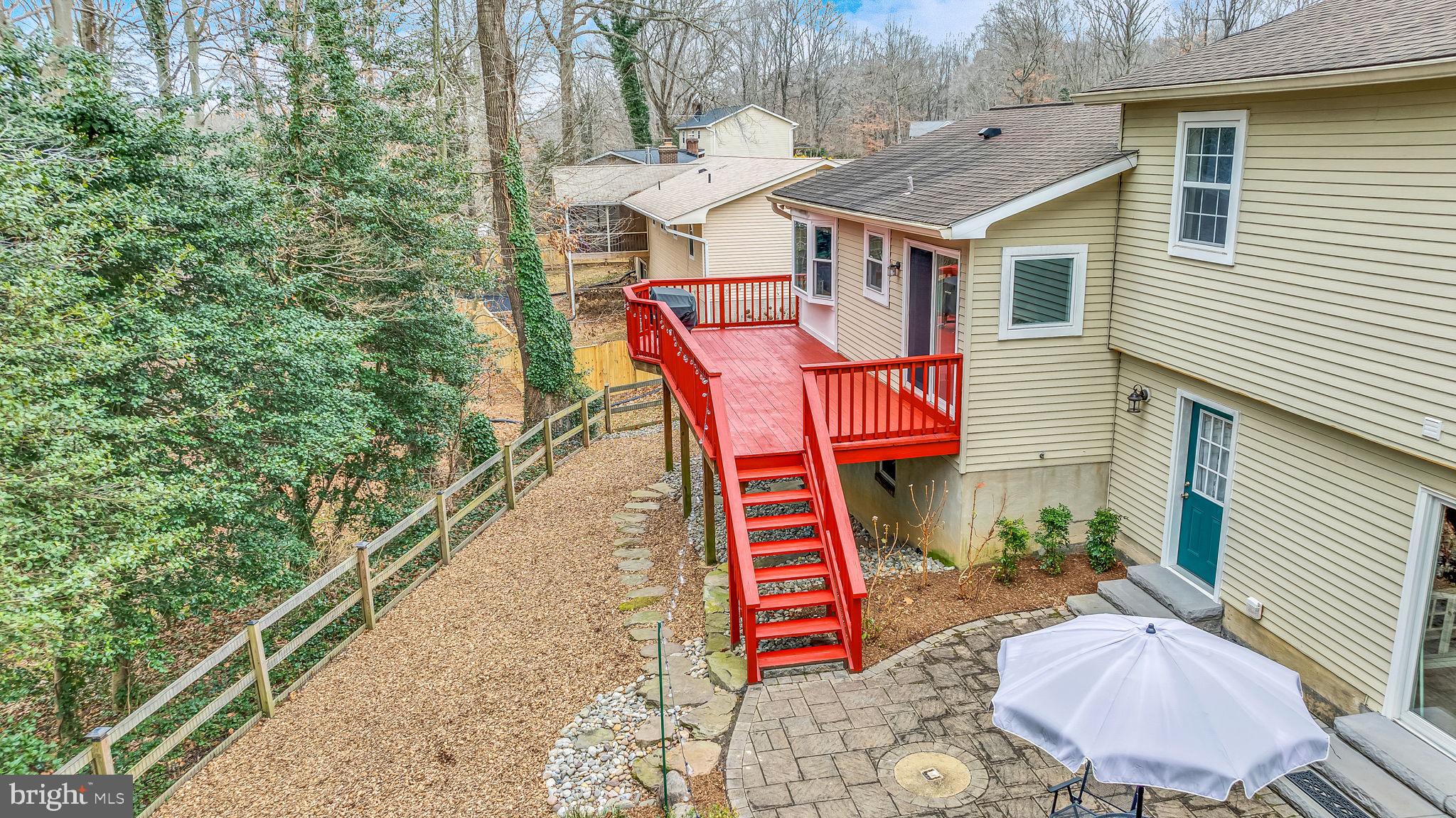 9811 Empire Ct