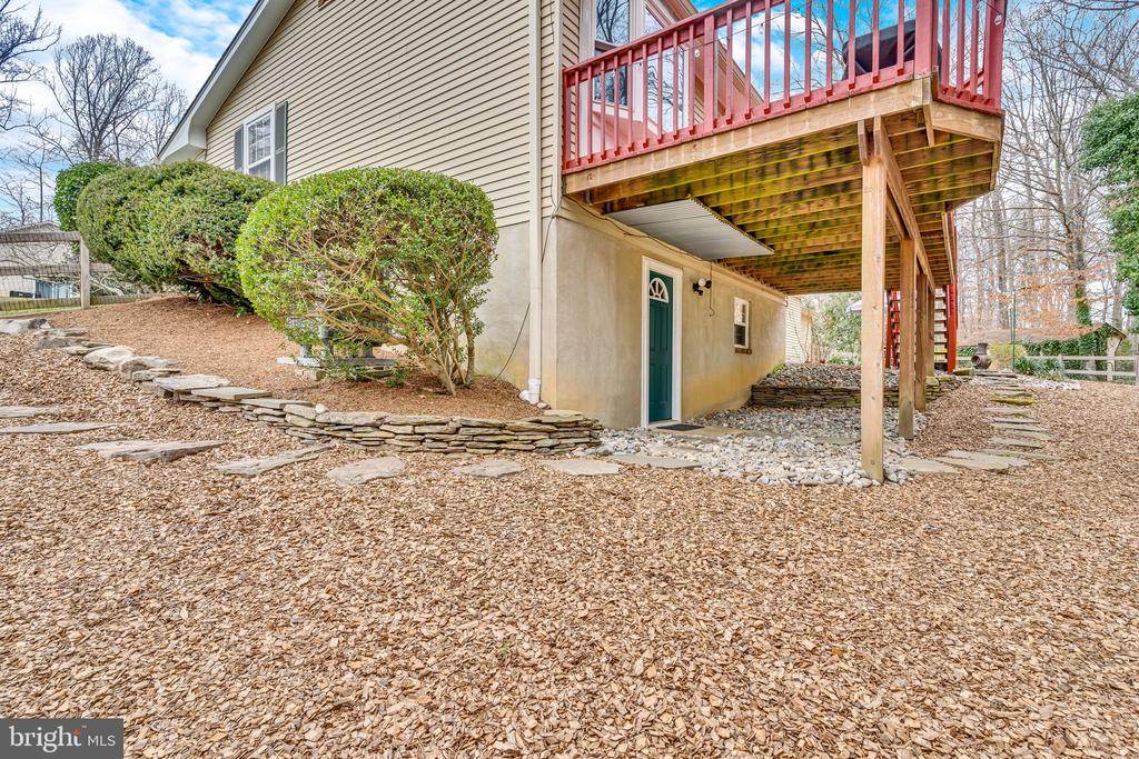 9811 Empire Ct