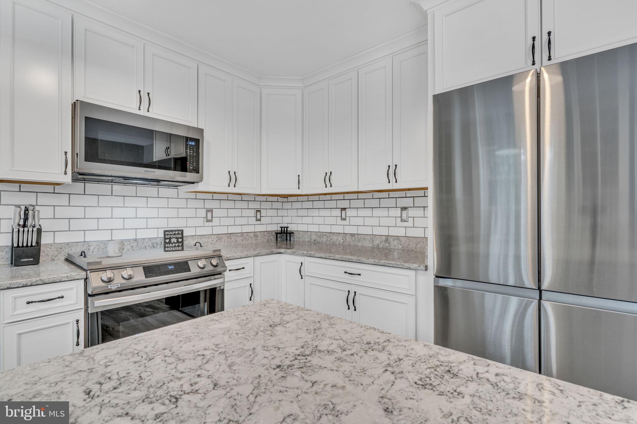 9811 Empire Ct