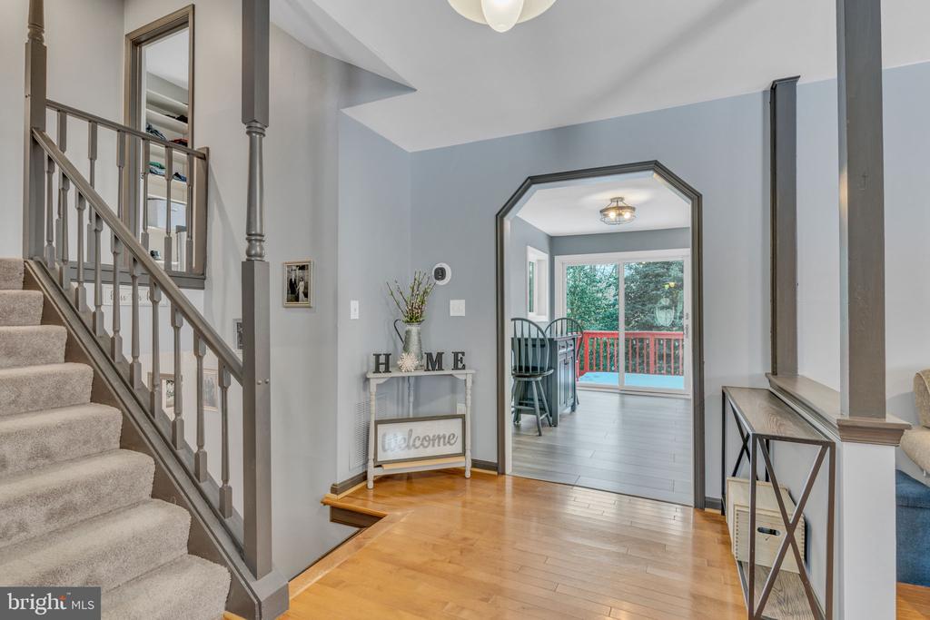 9811 Empire Ct