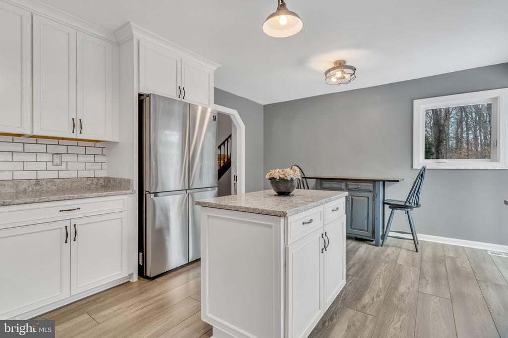 9811 Empire Ct
