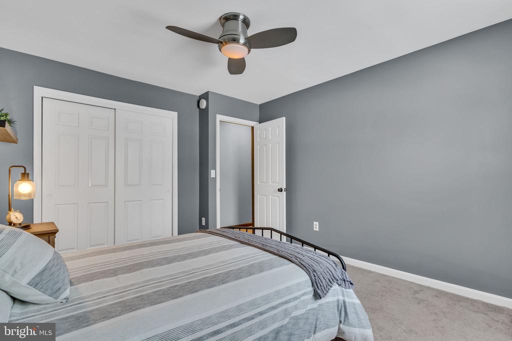 9811 Empire Ct