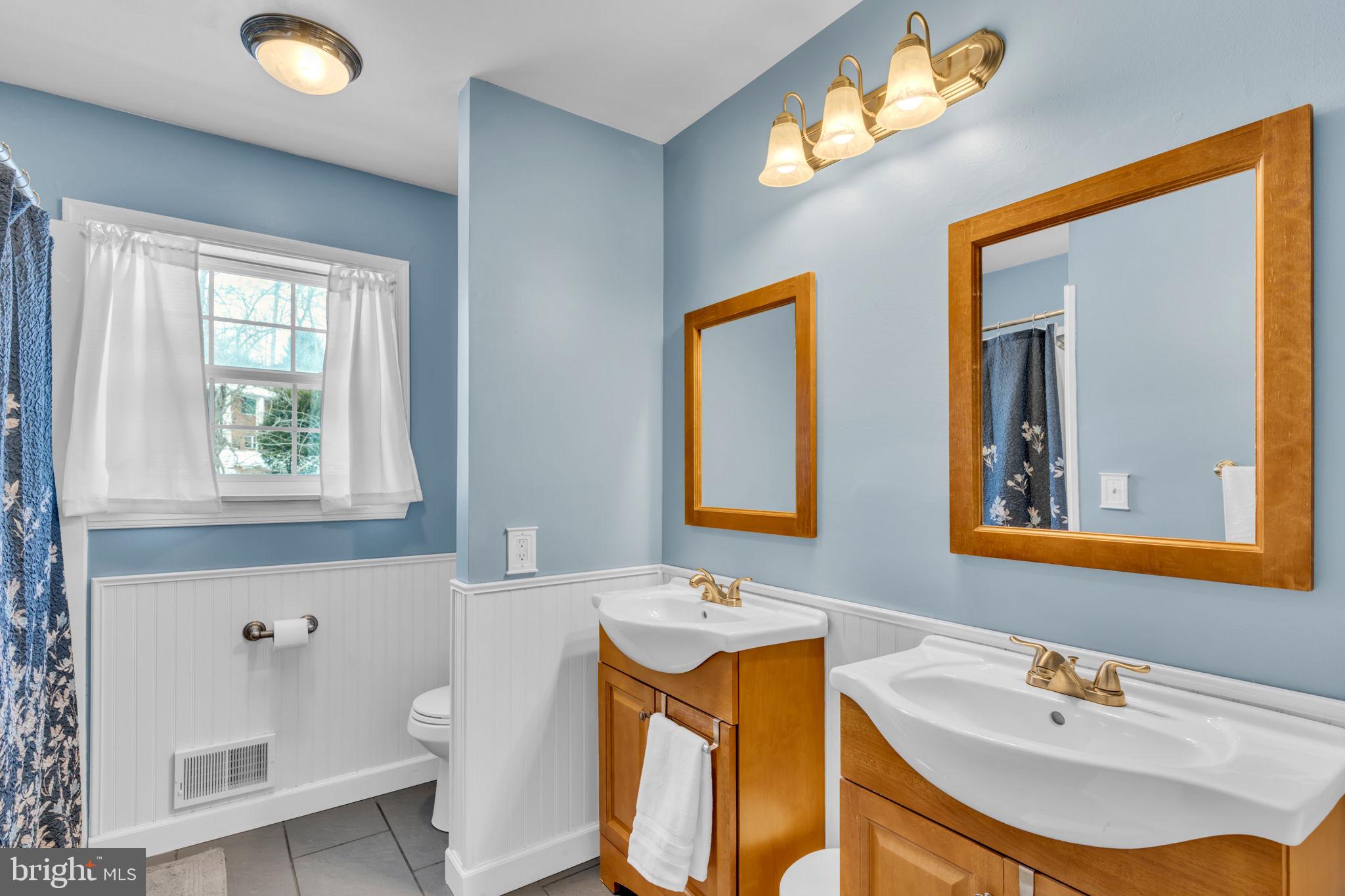 9811 Empire Ct
