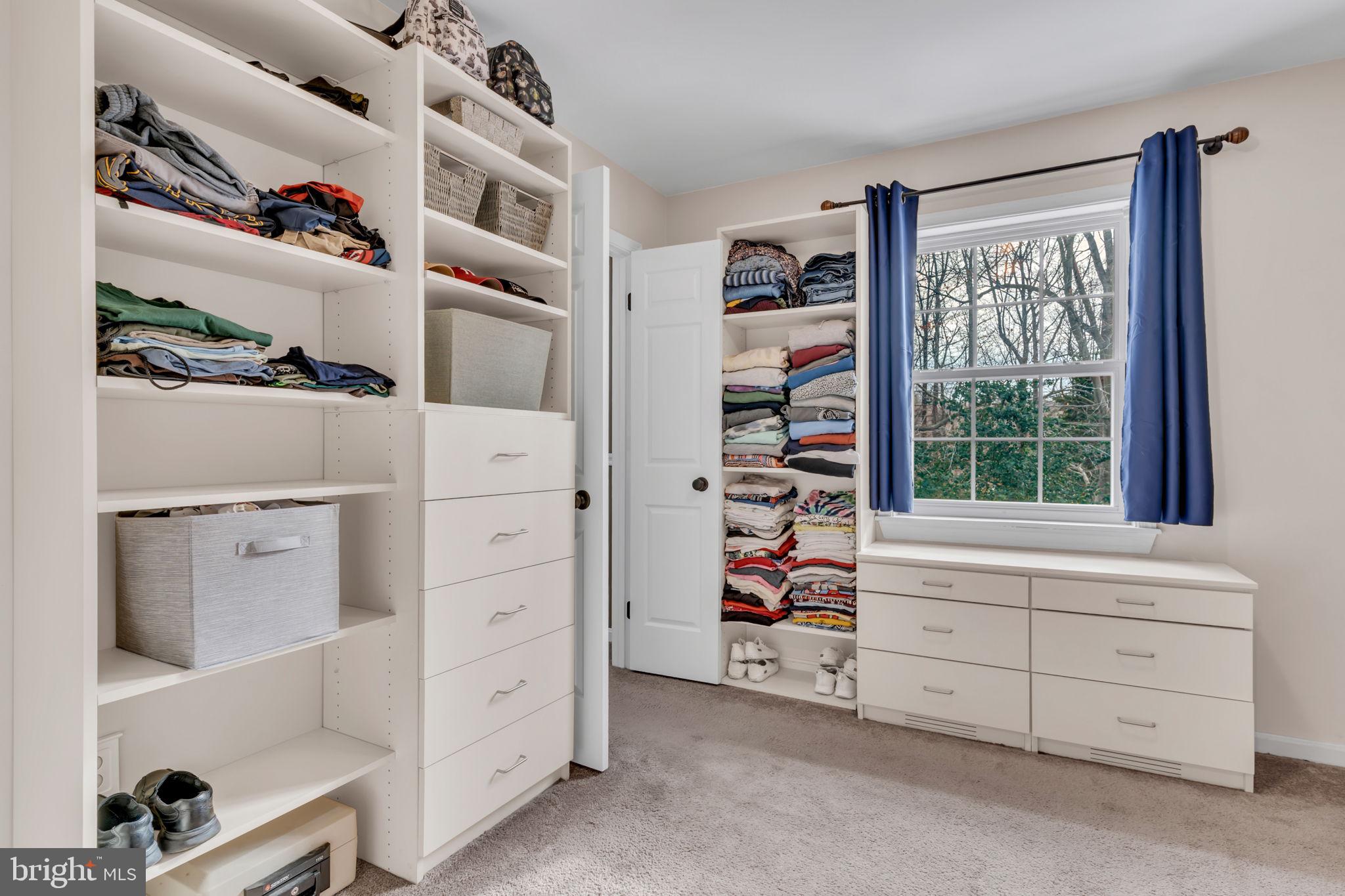 9811 Empire Ct