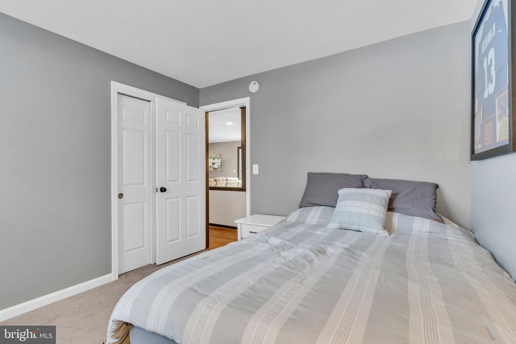 9811 Empire Ct