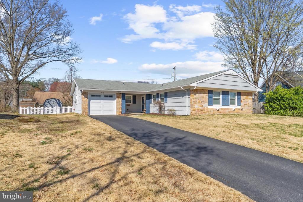 3512 MABANK LANE