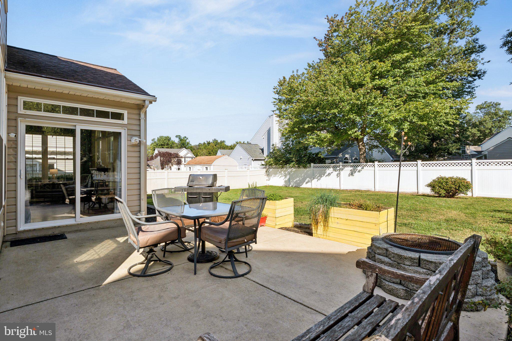 480 WEB FOOT LANE