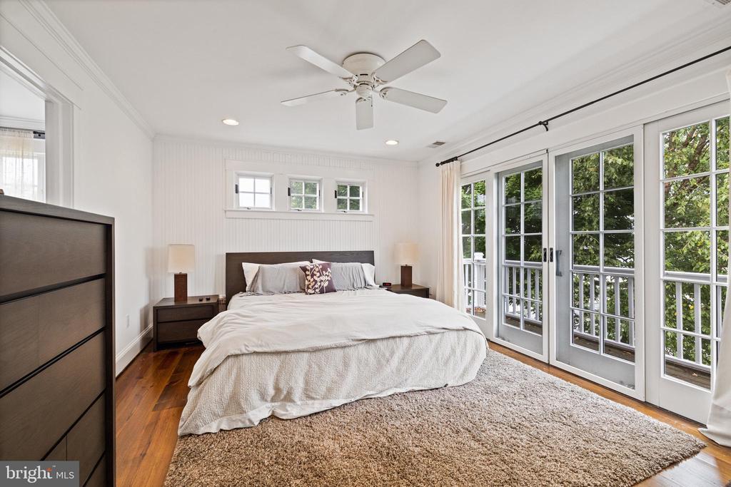 366 QUEEN ANNE ROAD