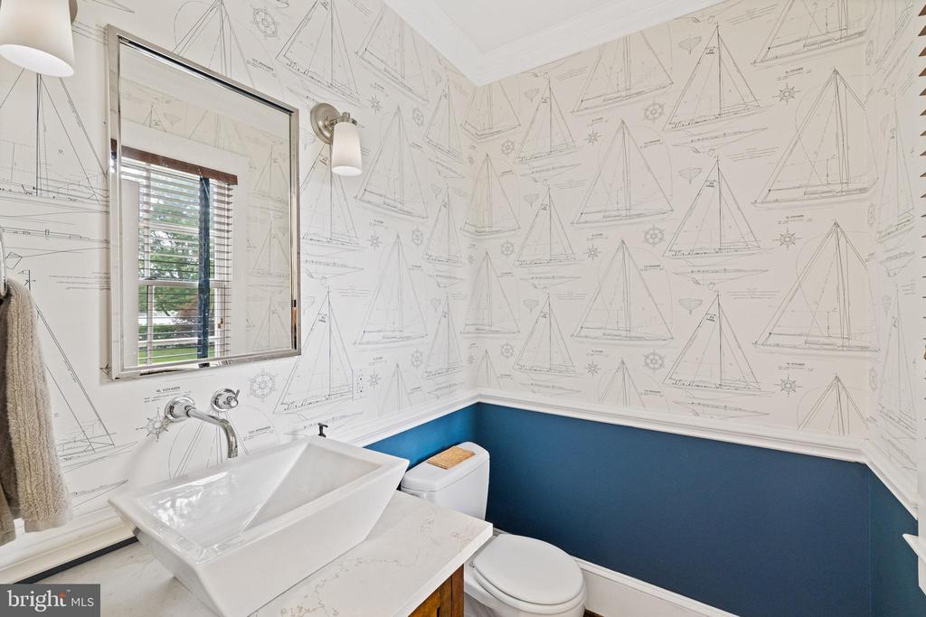 366 QUEEN ANNE ROAD