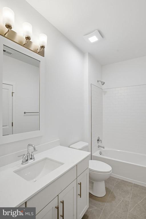 7848 WARD BROTHERS CIR