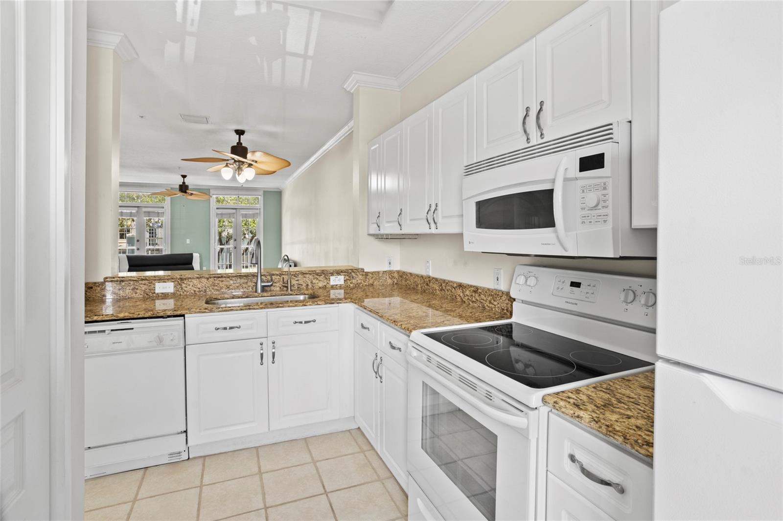660 CELEBRATION AVE #250
