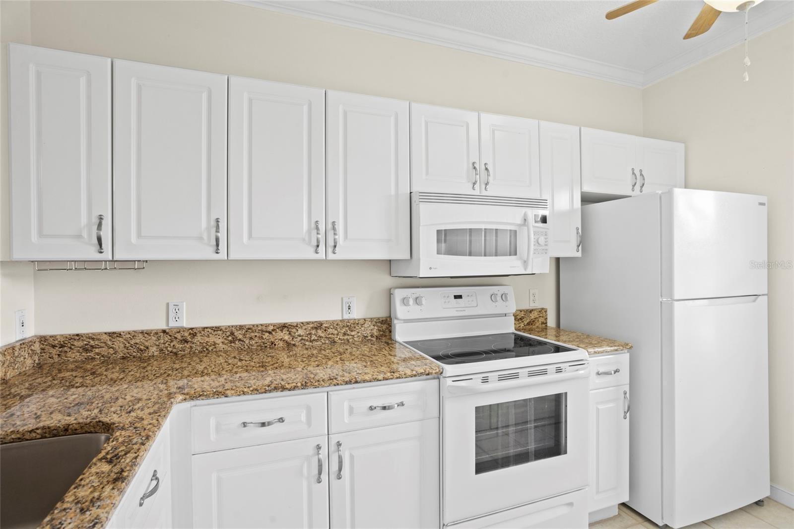 660 CELEBRATION AVE #250