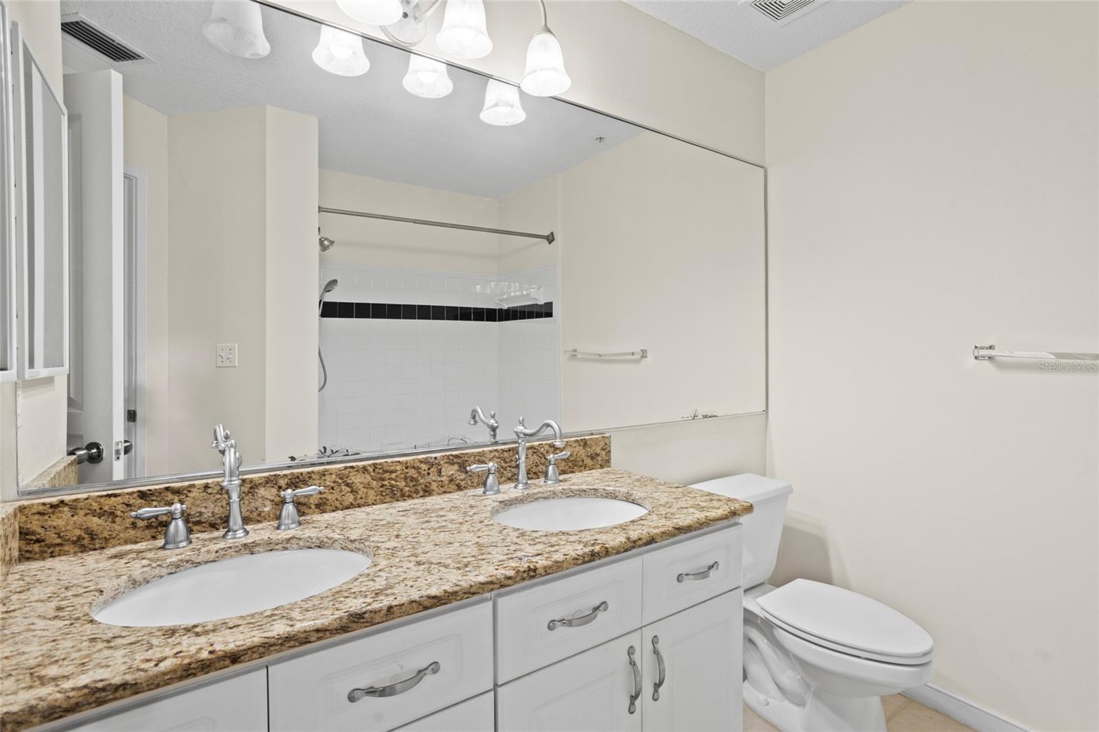 660 CELEBRATION AVE #250