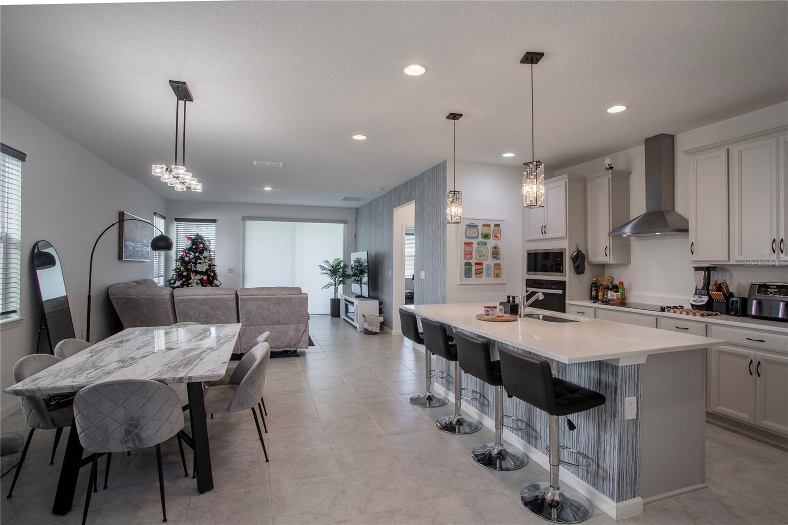4724 CRAGMERE LOOP