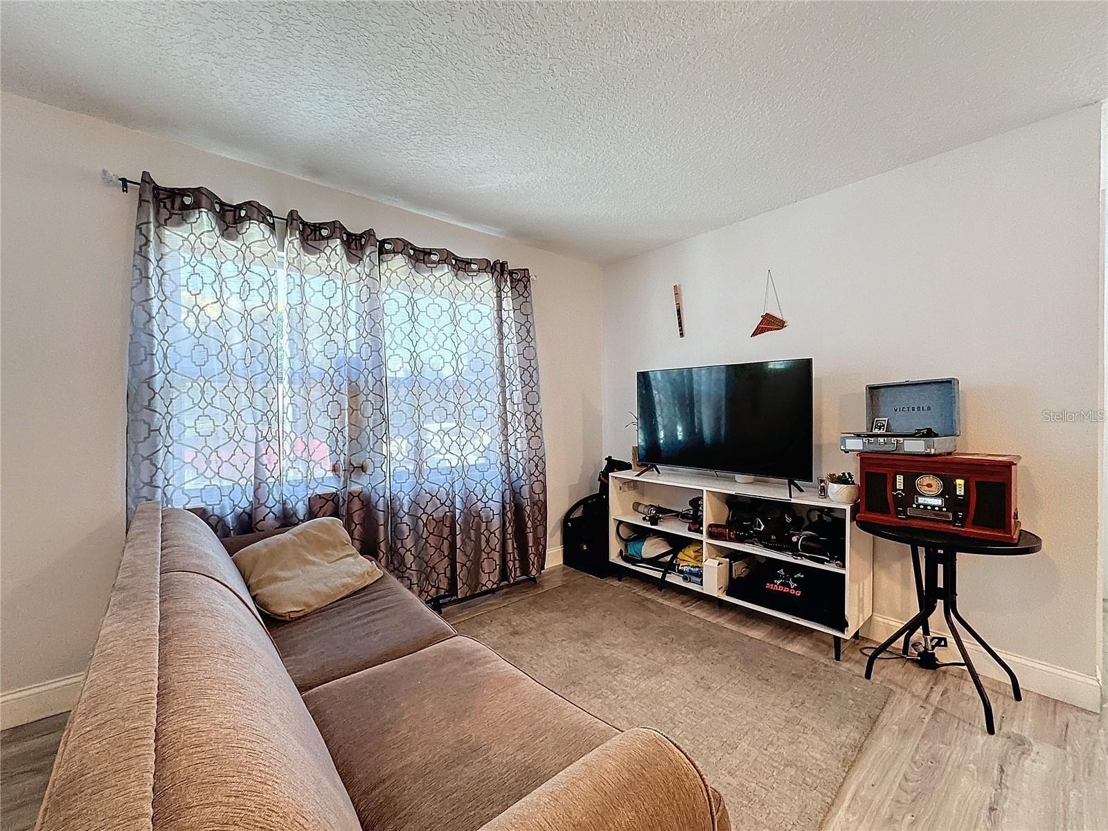 7211 PINION DR