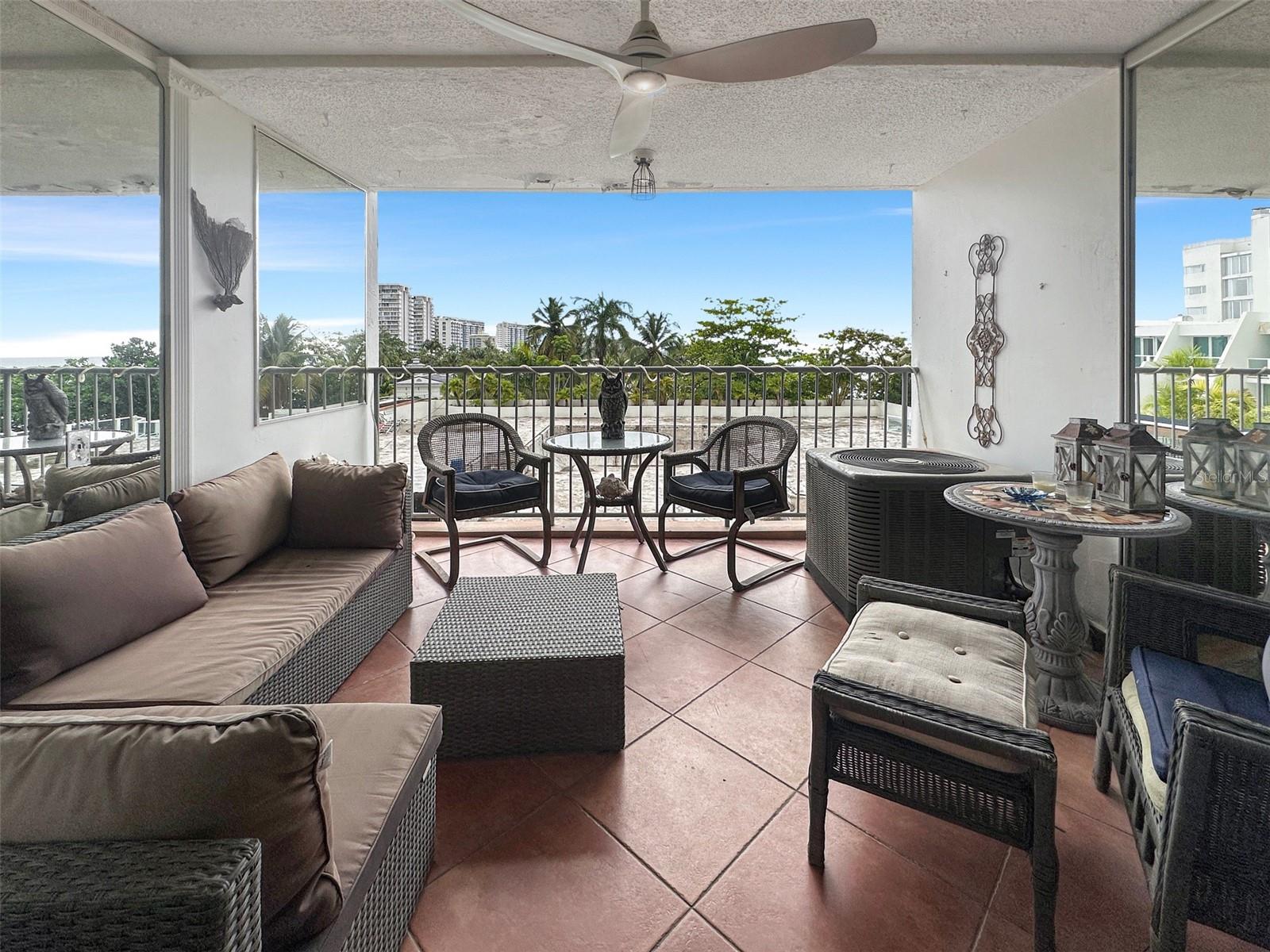 6165 AVE. ISLA VERDE #369