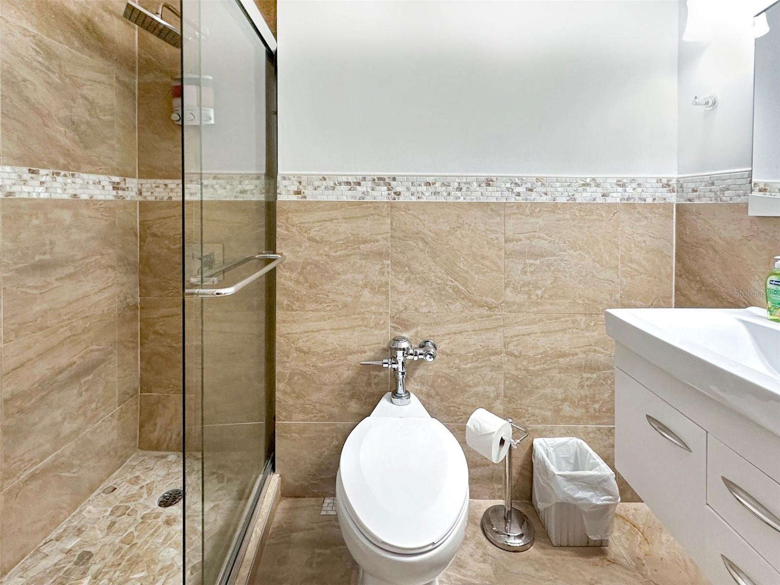 6165 AVE. ISLA VERDE #369