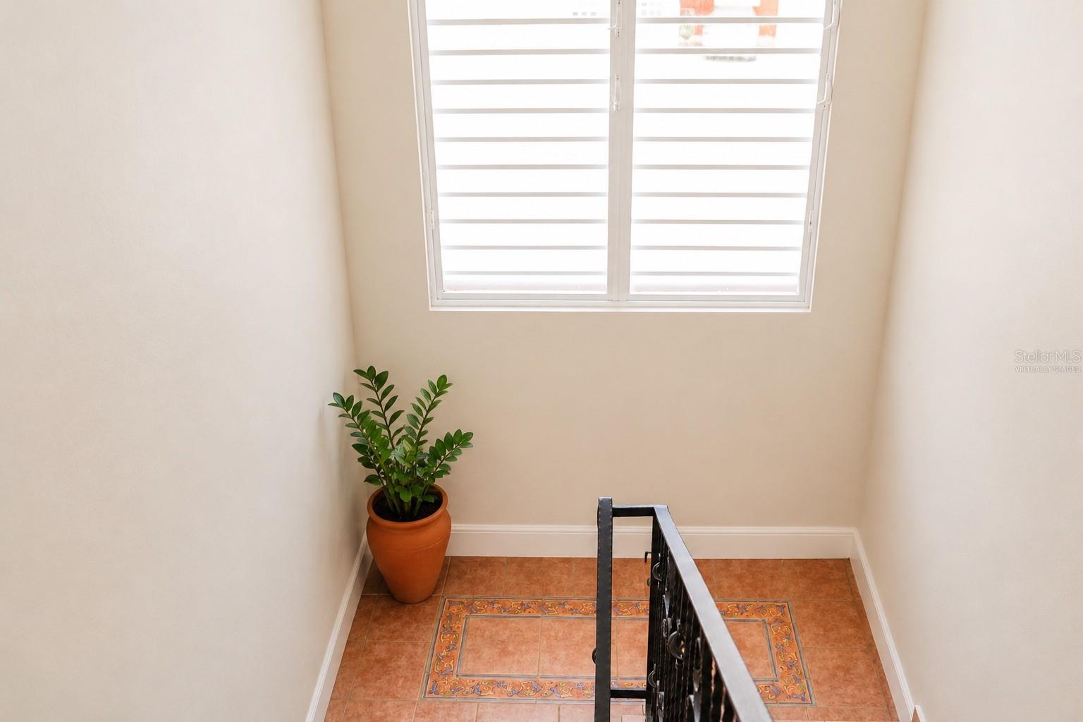 8466 CALLE LOS LUGO