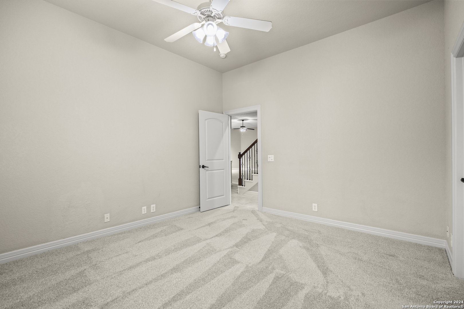 20214 VAN NEST CIR