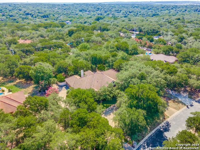 20214 VAN NEST CIR
