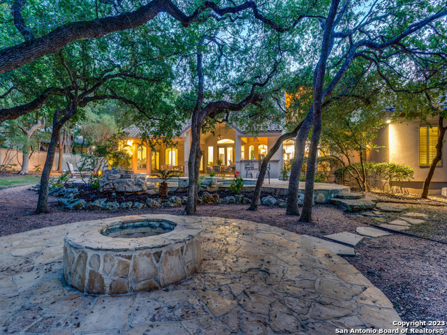 20214 VAN NEST CIR