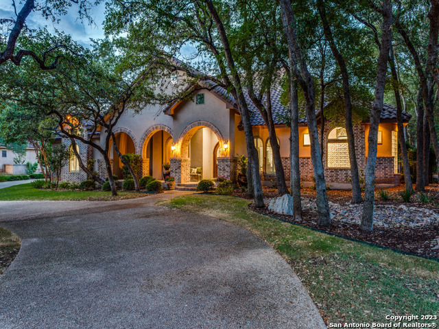20214 VAN NEST CIR