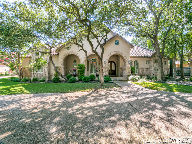 20214 VAN NEST CIR