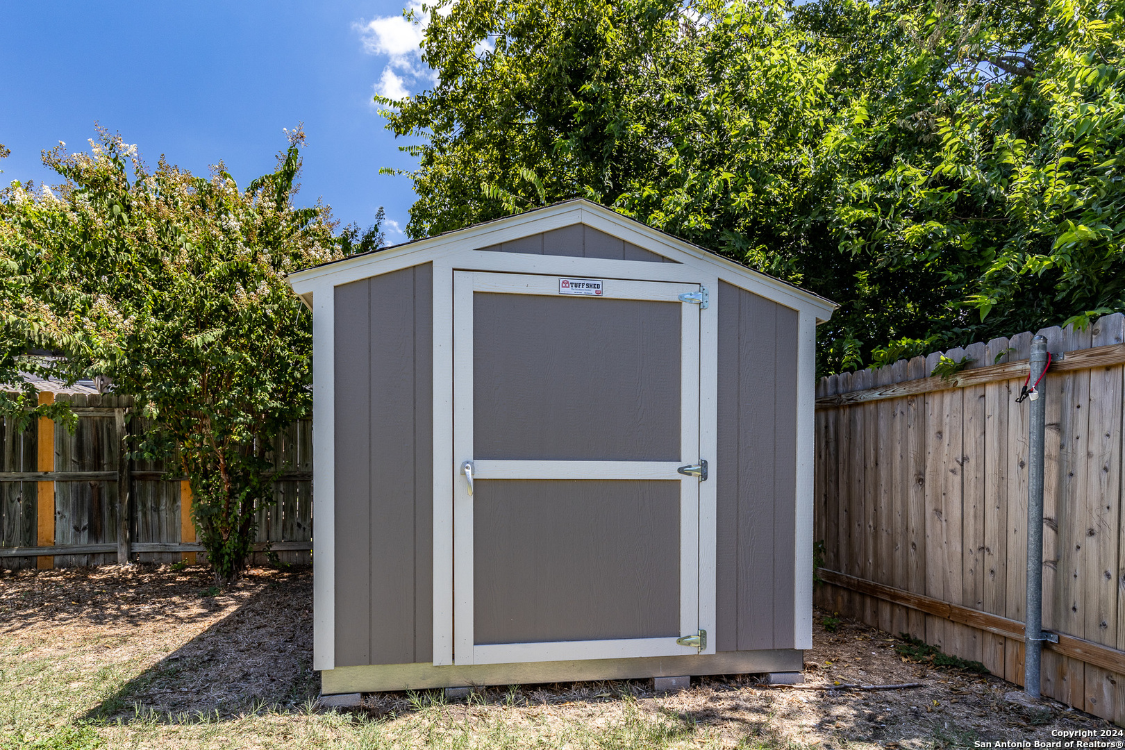 824 Pinehurst Drive