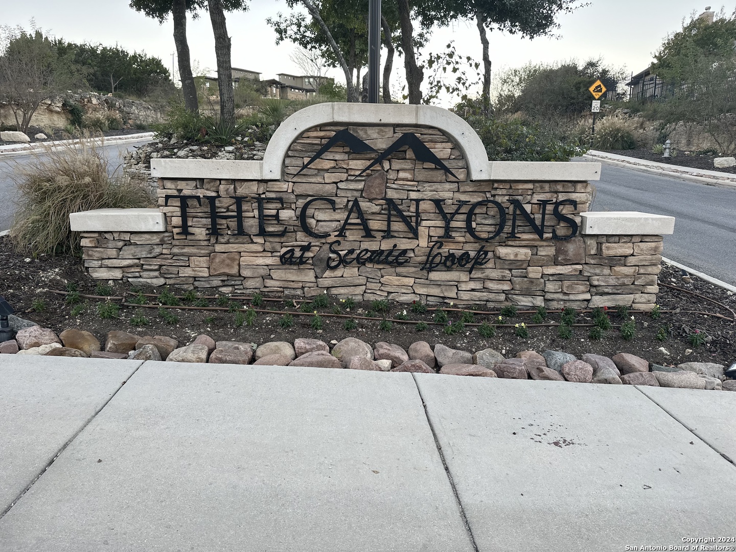 24512 BARNES CYN