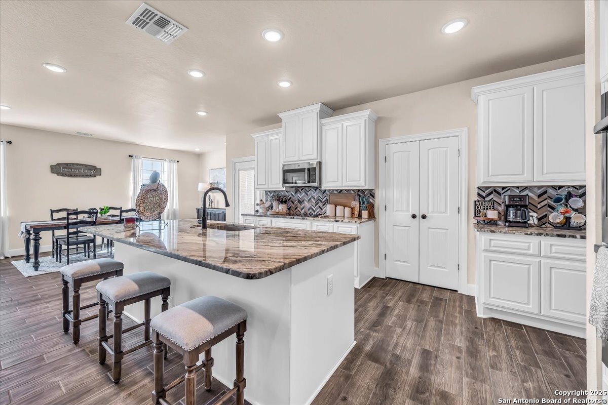 27406 Sunset Loop
