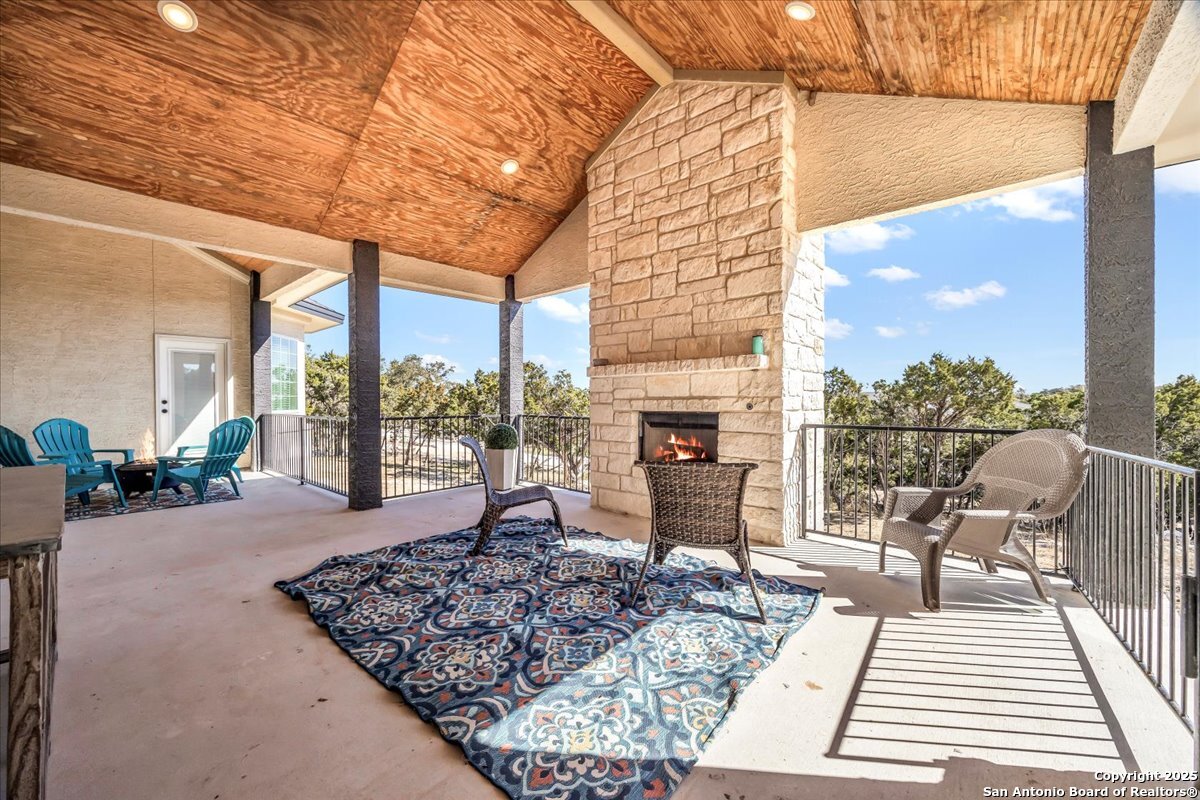 27406 Sunset Loop