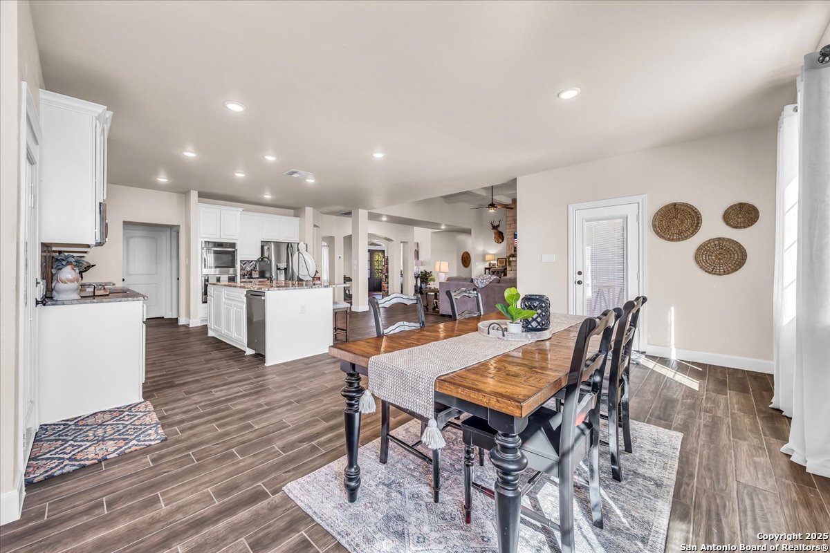 27406 Sunset Loop
