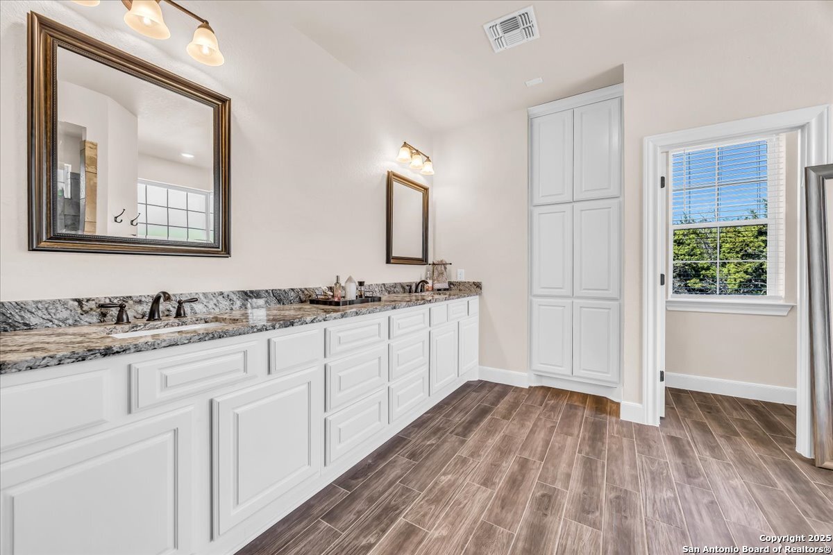 27406 Sunset Loop