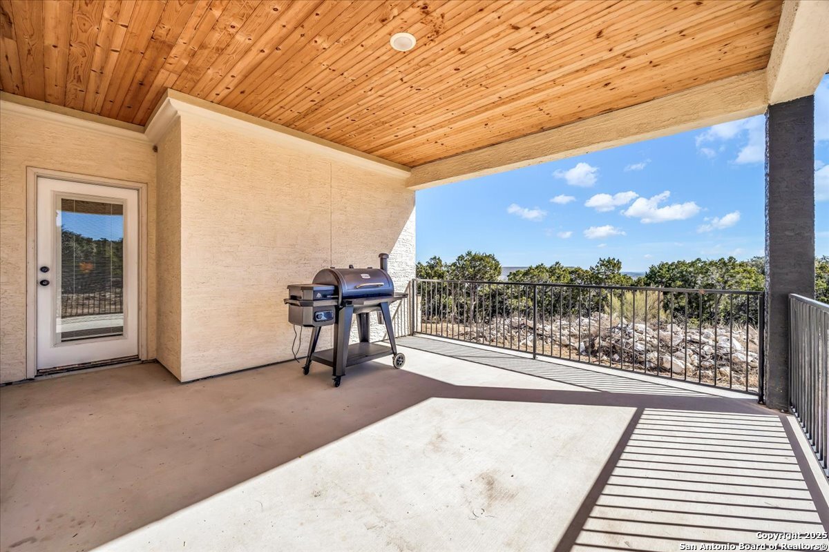 27406 Sunset Loop