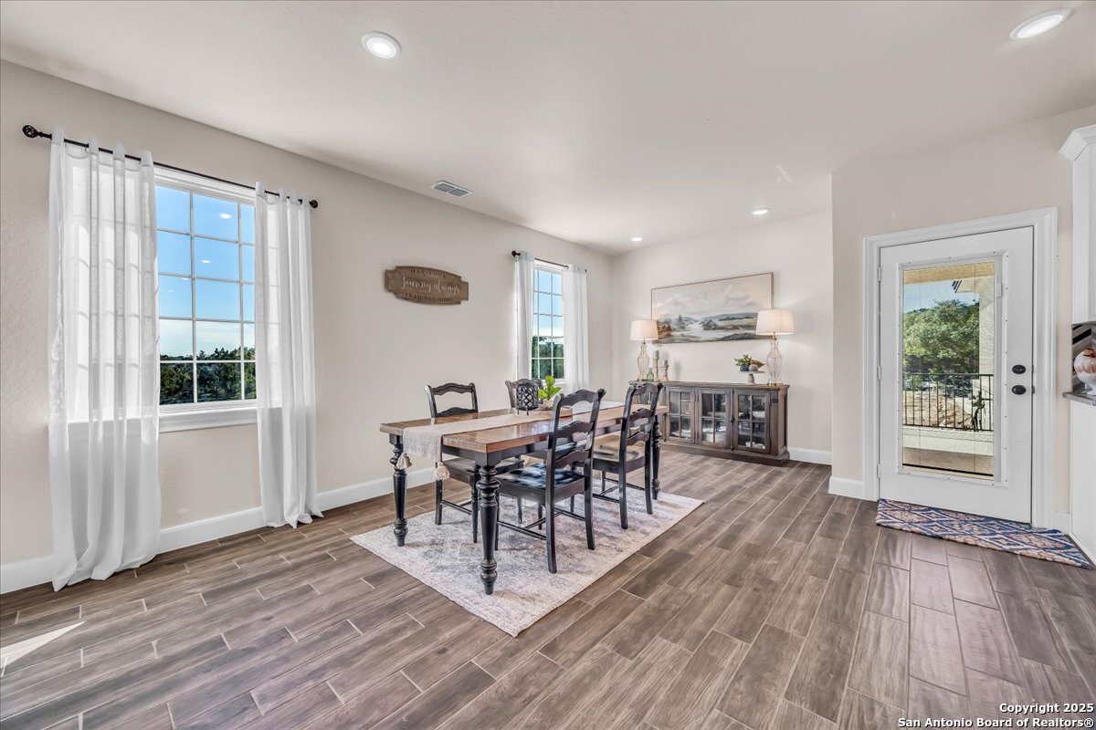 27406 Sunset Loop