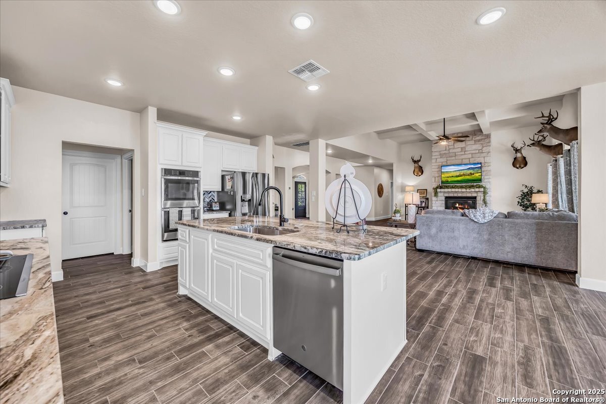 27406 Sunset Loop