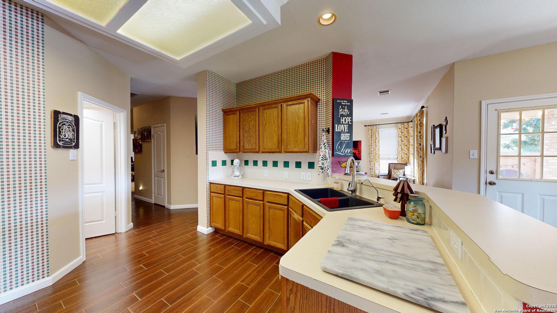 113 SPICE OAK LN