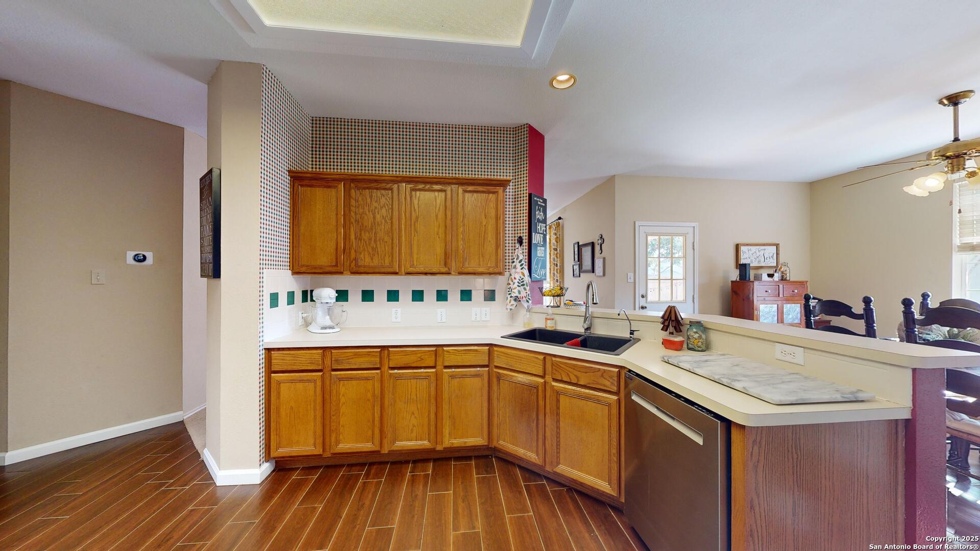 113 SPICE OAK LN