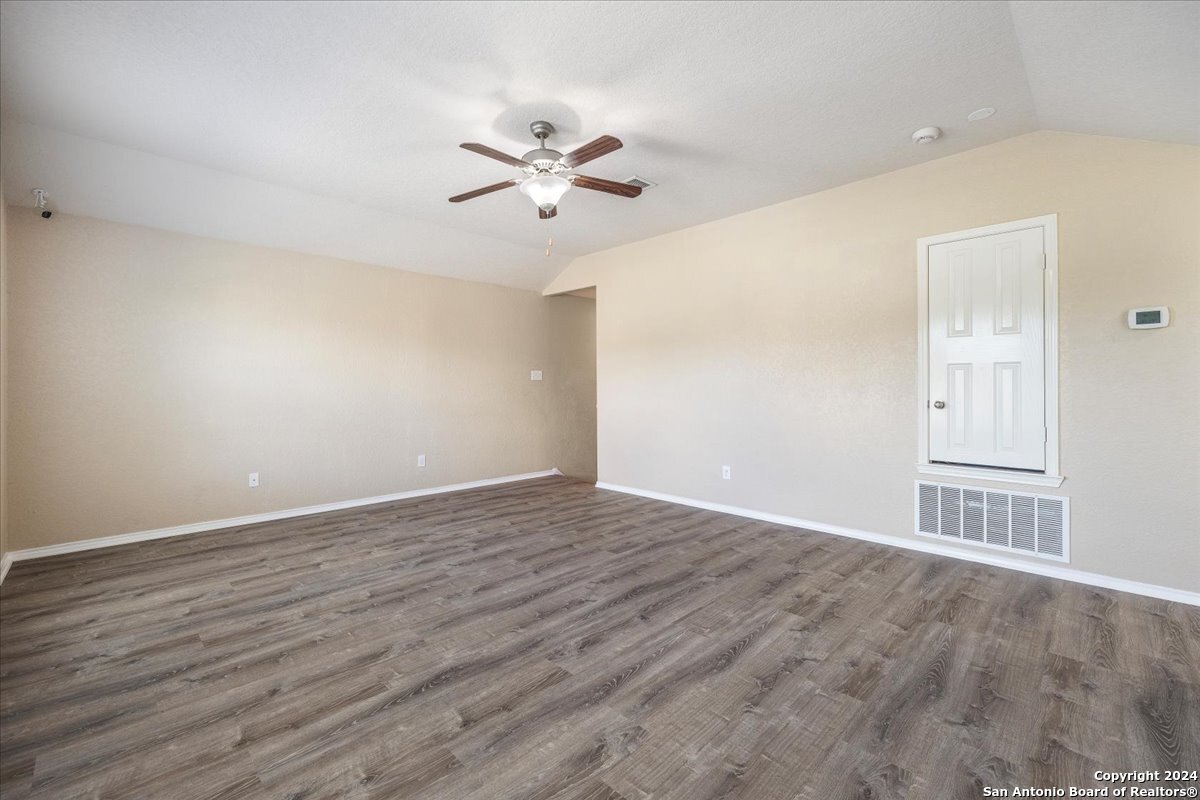 5202 Fountain Hill