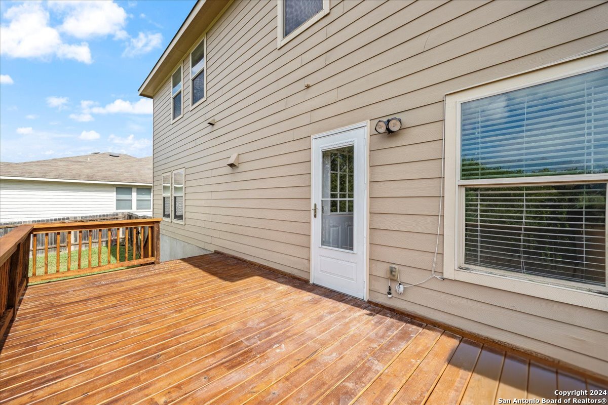 5202 Fountain Hill