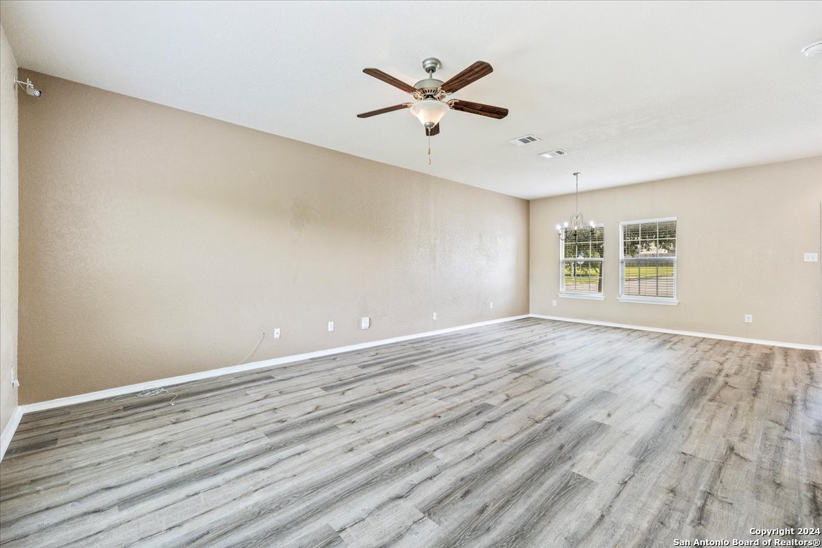 5202 Fountain Hill