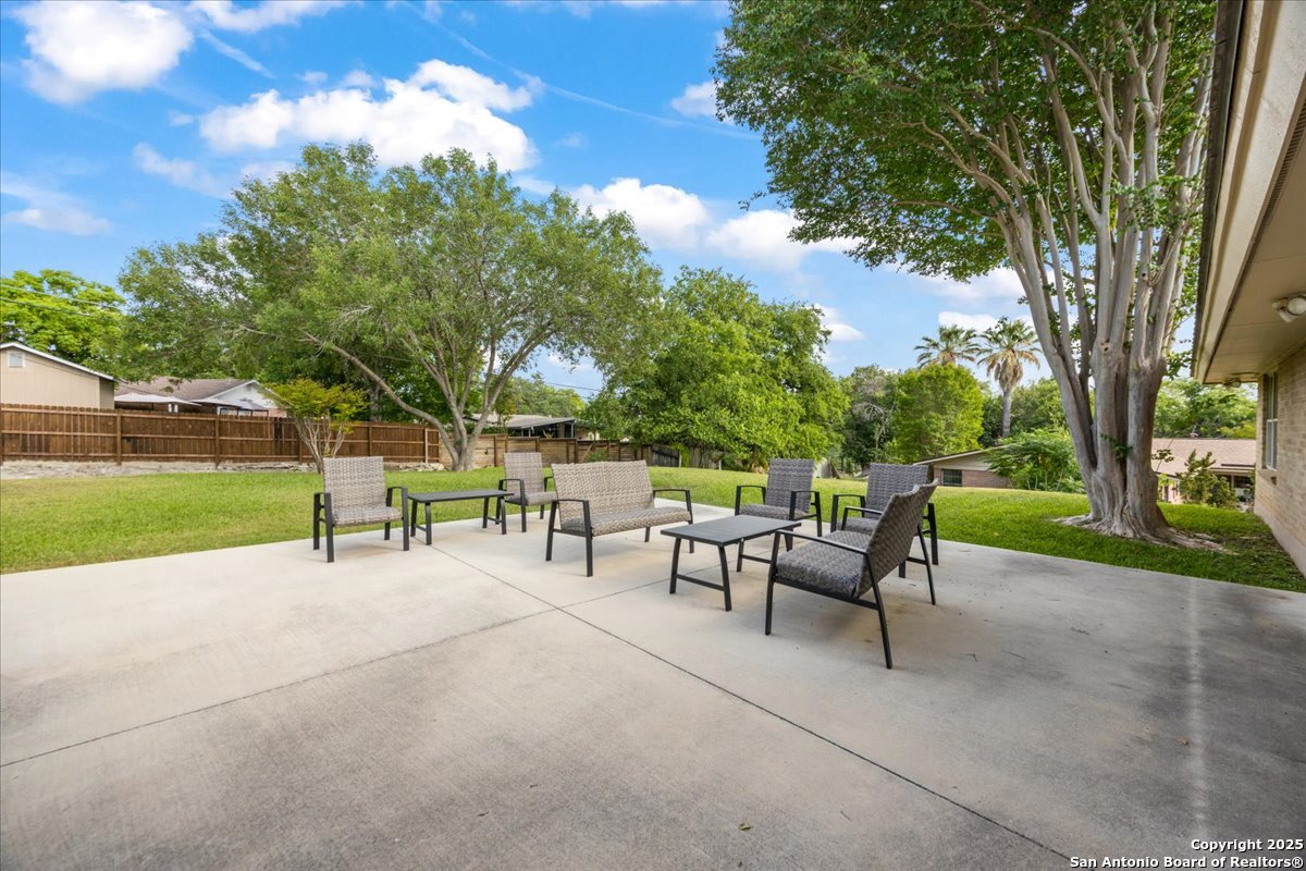 6822 Moss Oak