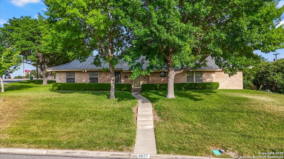 6822 Moss Oak